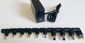 NPA-AC5D **Gembird  univerzalni laptop punjac AC 90W + QC3.0 mob.brzi punjac 3A, auto voltage (1430)
