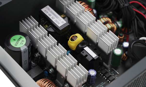 DeepCool PF750 Napajanje 80PLUS 750W 1x 20+4pin, 2x 4pin, 2x PCI-E(6+2)x2, 1x EPS 8pin(4+4), 120mm - Слика 7