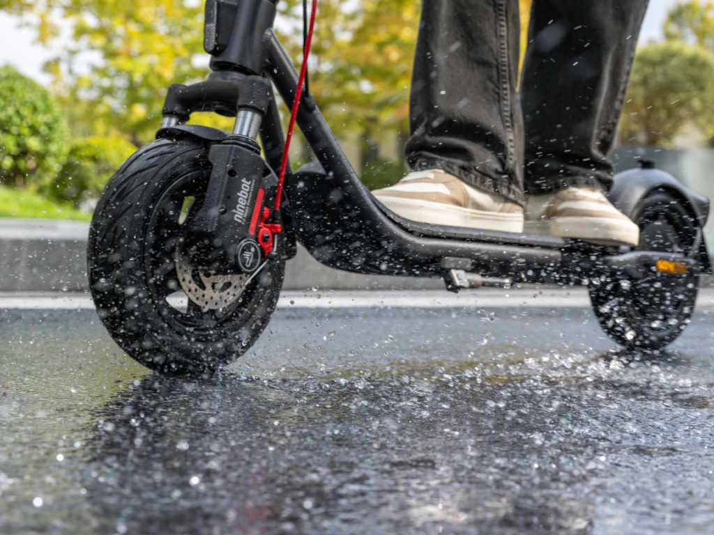 Elektricni trotinet SEGWAY NINEBOT F2 PRO E II - Слика 6