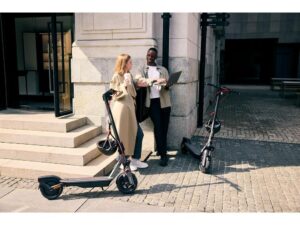 Elektricni Trotinet SEGWAY NINEBOT F3 PRO E