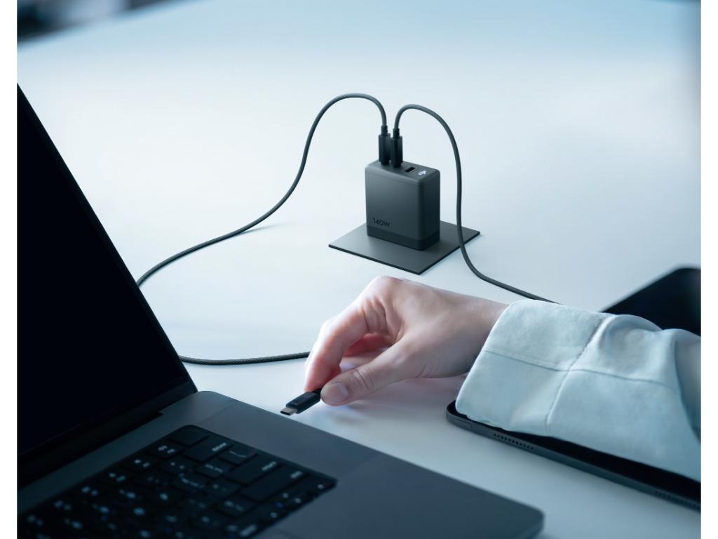 Punjac DJI Power 140W GaN Charger (EU) - Слика 11